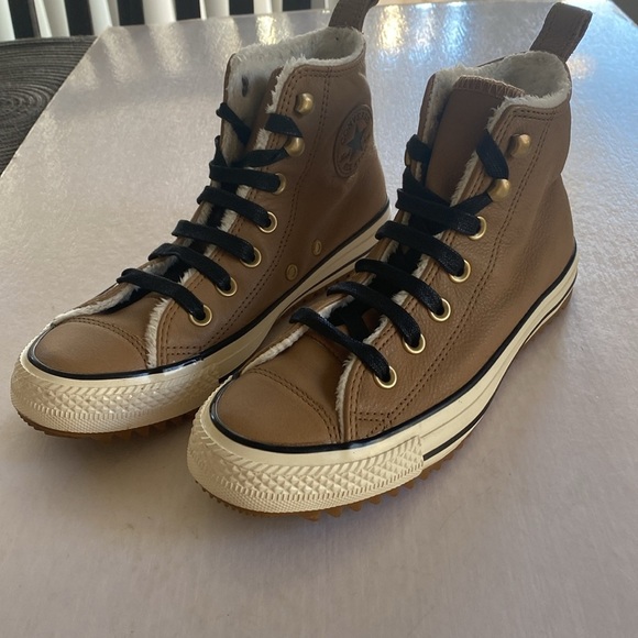 Converse Shoes - CONVERSE All Star Women’s Leather Sherpa Lined Hi Tops Size 6